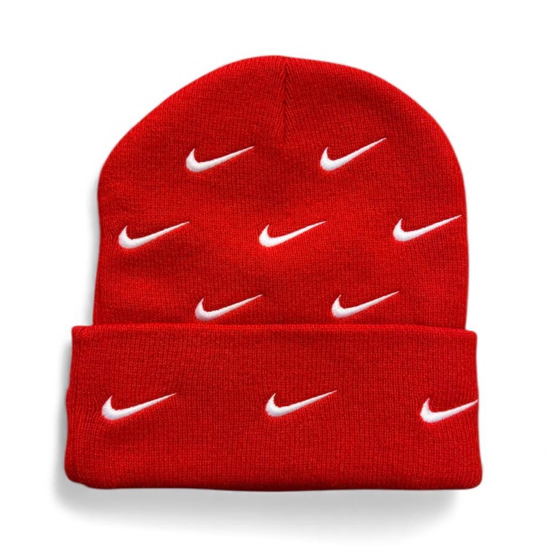 [レア] nikeビーニー 赤(Le Sserafimチェウォン、ユンジン着用)