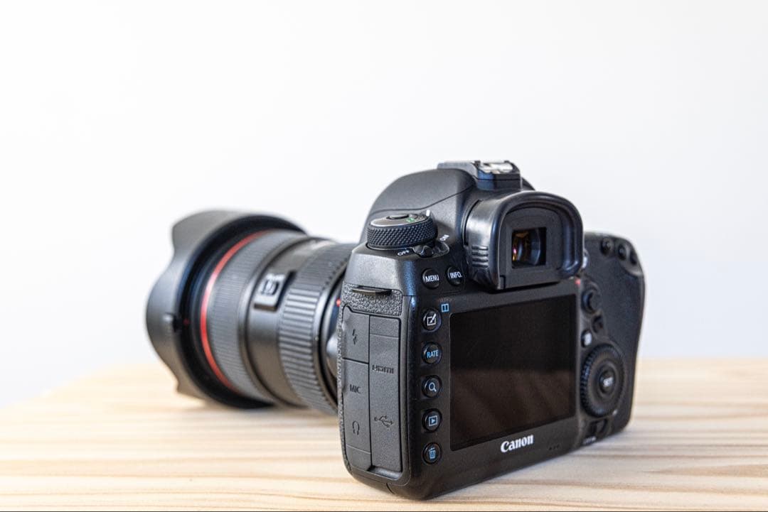₪ Canon EOS 5D Mark IV ボディ 中古