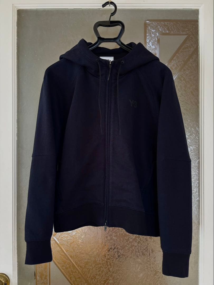 Y-3 ブラック フード付きパーカー【て】