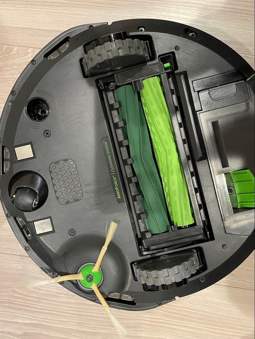 ルンバ　i3+ 交換パーツ付き