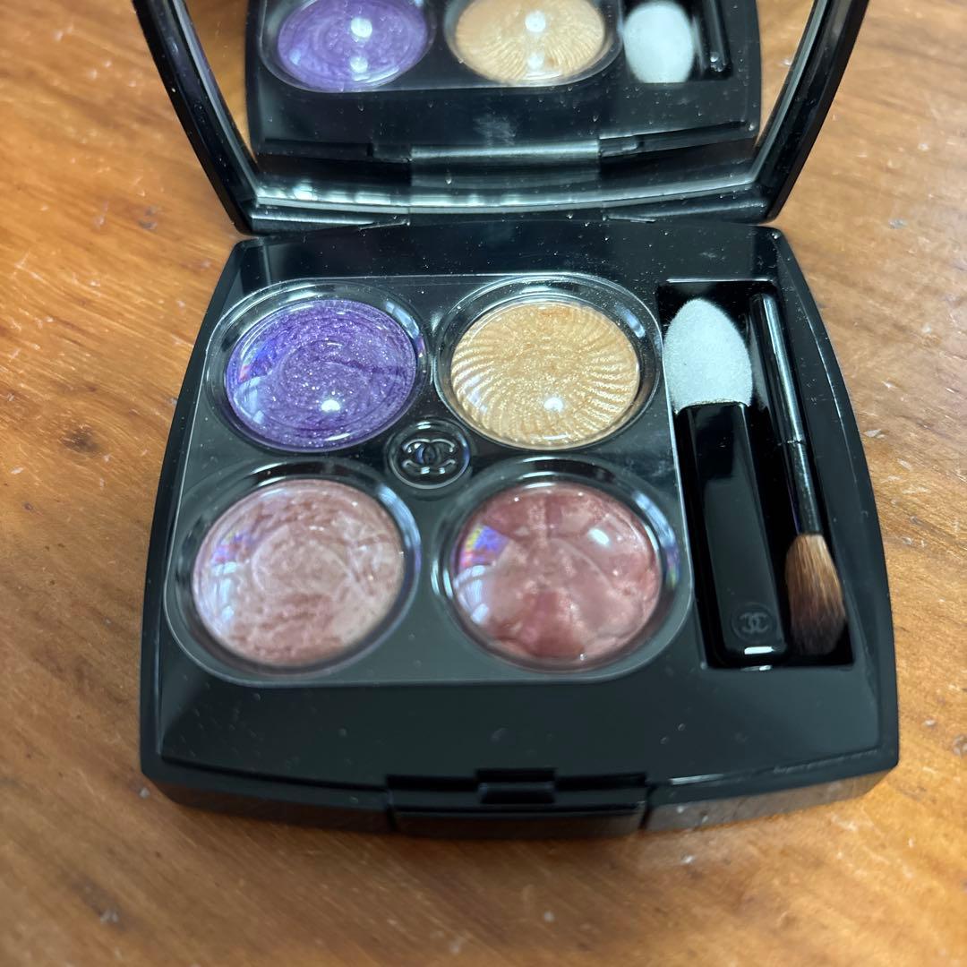 限定CHANEL アイシャドウパレット 239 BOUTONS BAROQUE