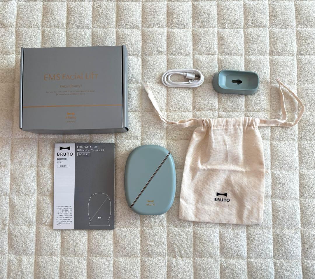【新品】BRUNO温冷EMSフェイシャルリフト グリーン　美顔器　ブルーノ