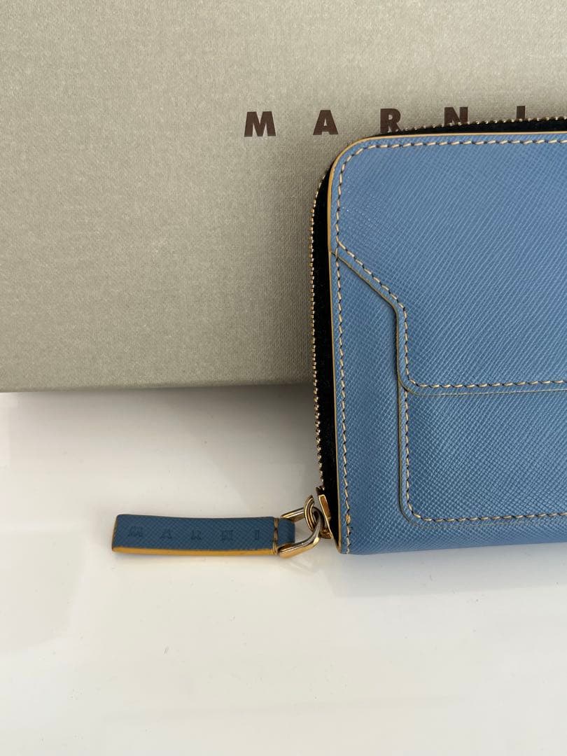 MARNI ブルーレザー 長財布