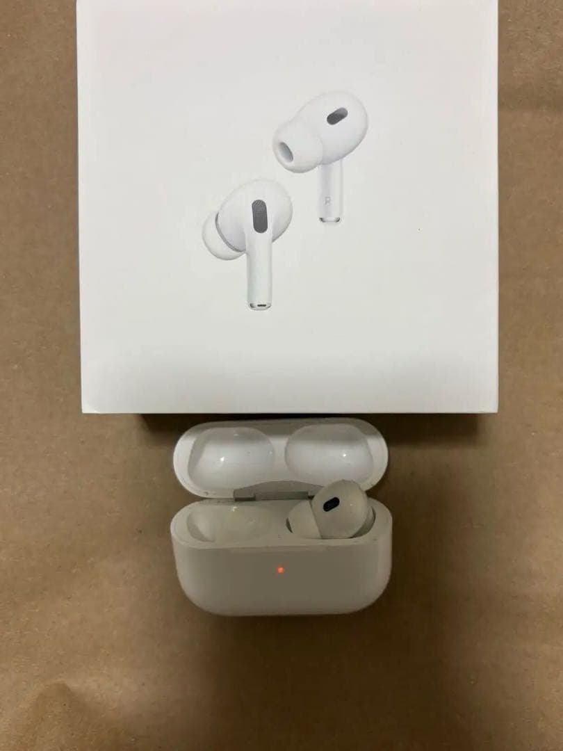 Apple AirPods Pro第1世代と第2世代の充電ケース