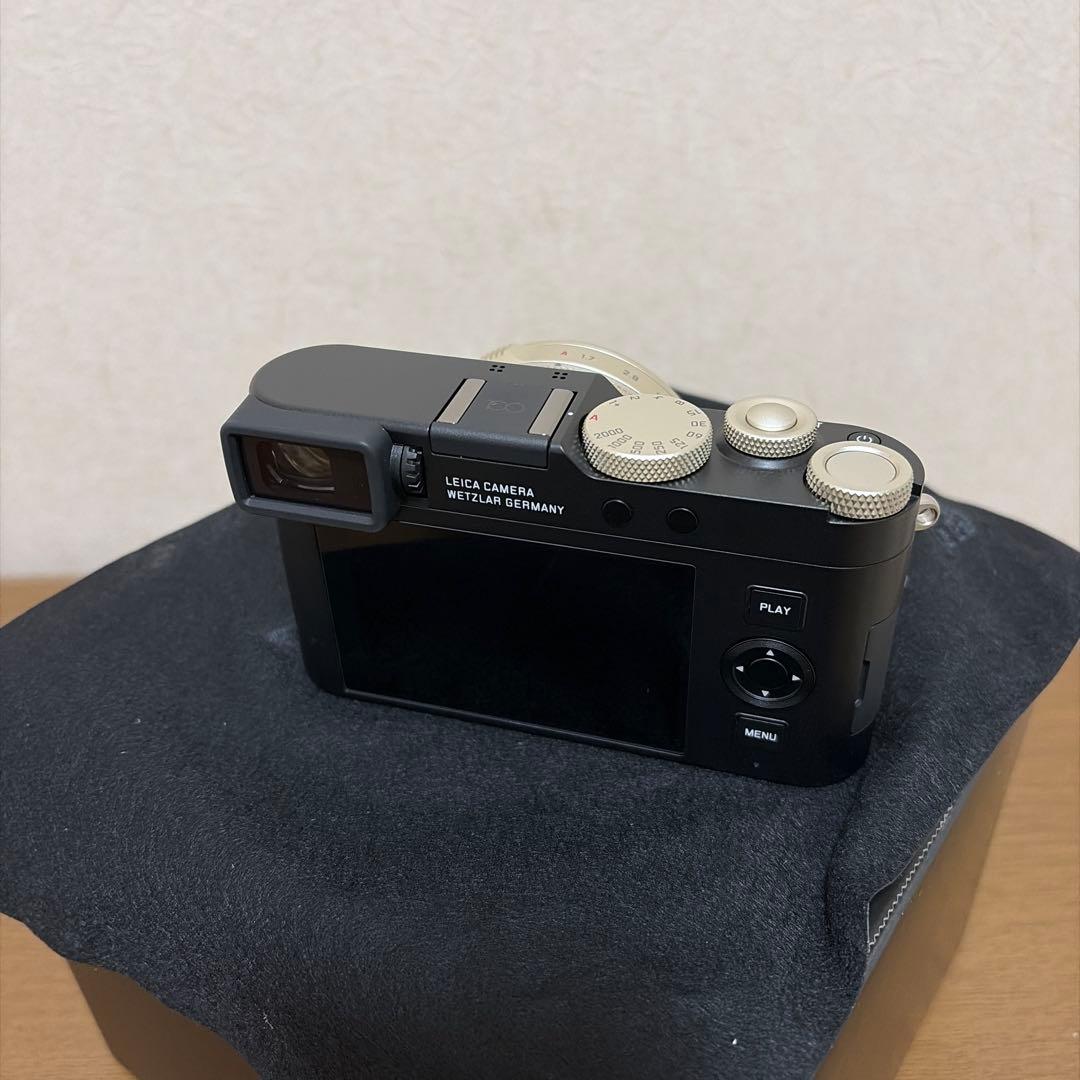 Leica D-Lux 8 100周年記念モデル