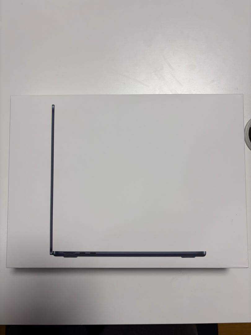 MacBook Air 13インチ　M2チップ