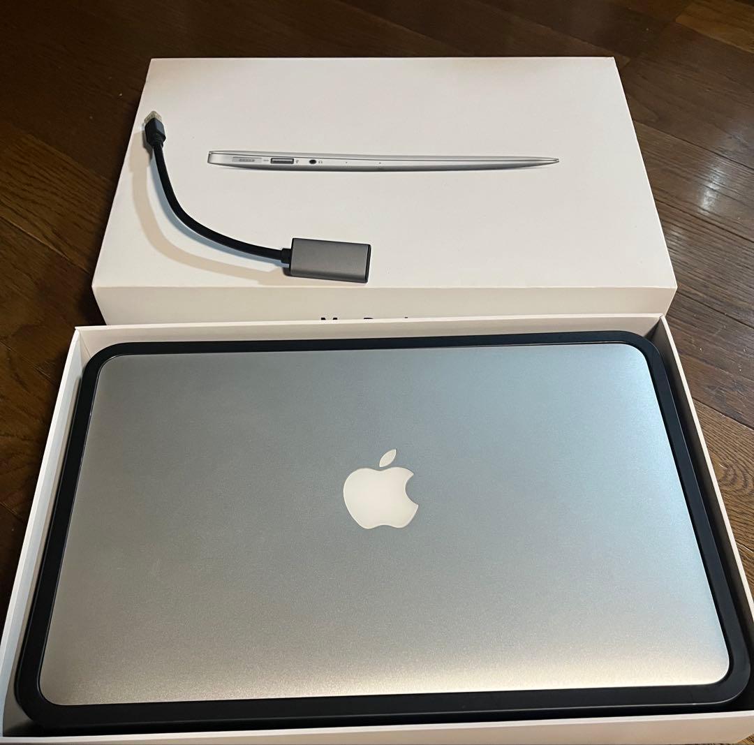 Apple MacBook Air 11インチ　オマケ　箱付き　A1465