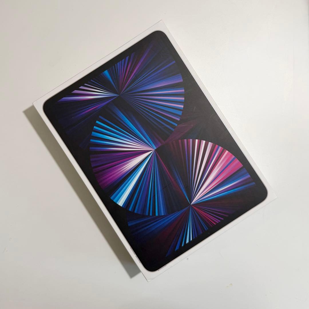 ほぼ未使用 Apple iPad PRO 本体 第3世代 シルバー