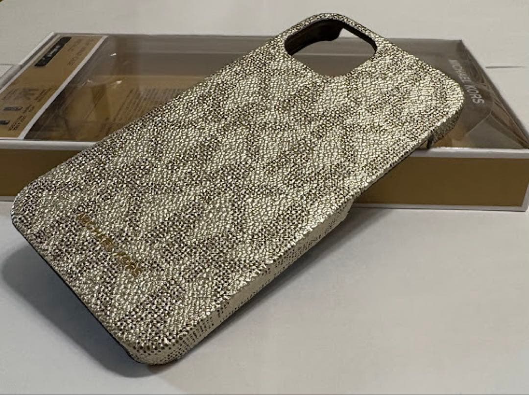 ❤️新品❤️MICHAELKORSiPhone13 対応ケースMKJH21PC07