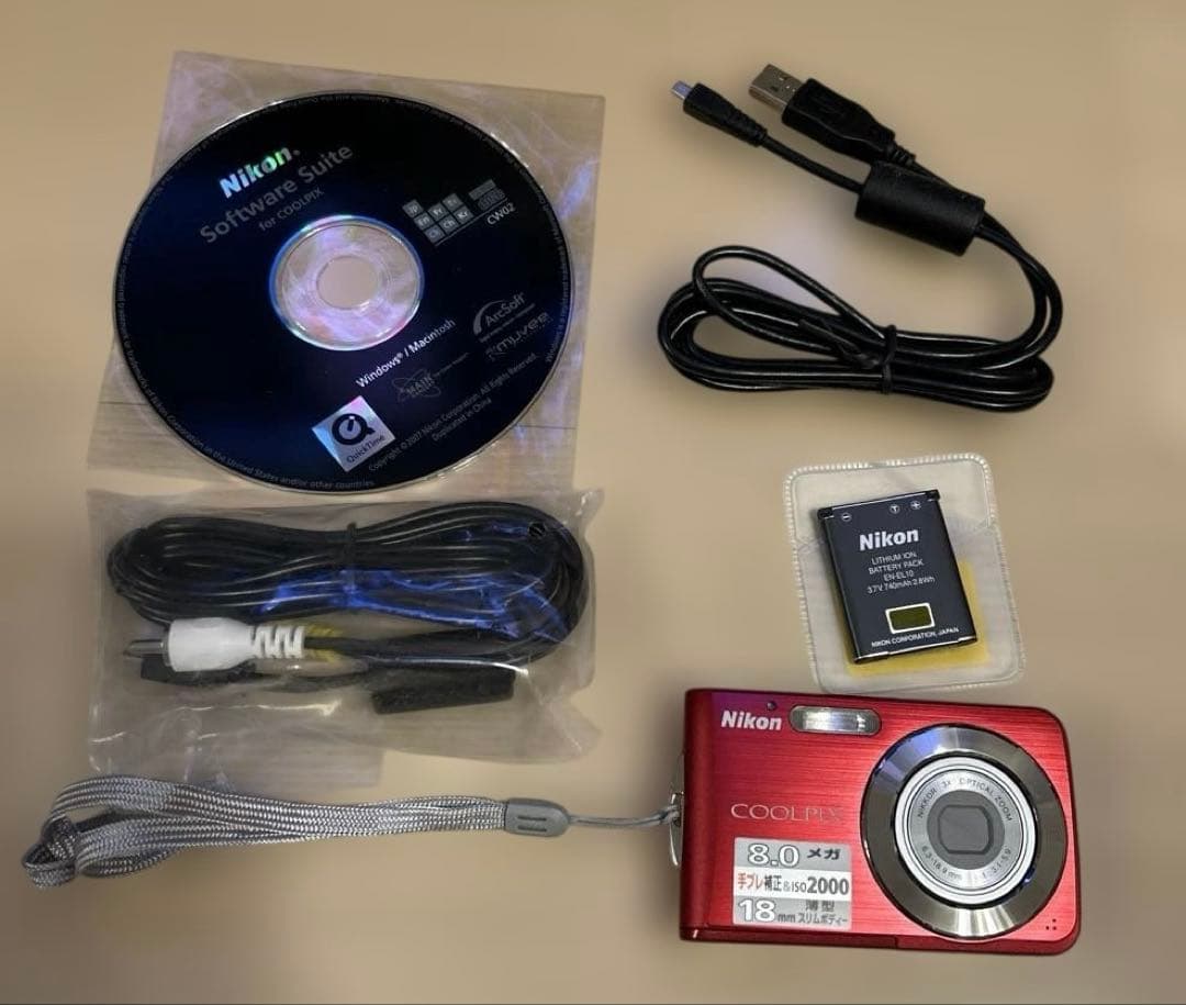 【極美品】Nikon COOLPIX S210 赤　箱あり　充電器無　稼働未確認