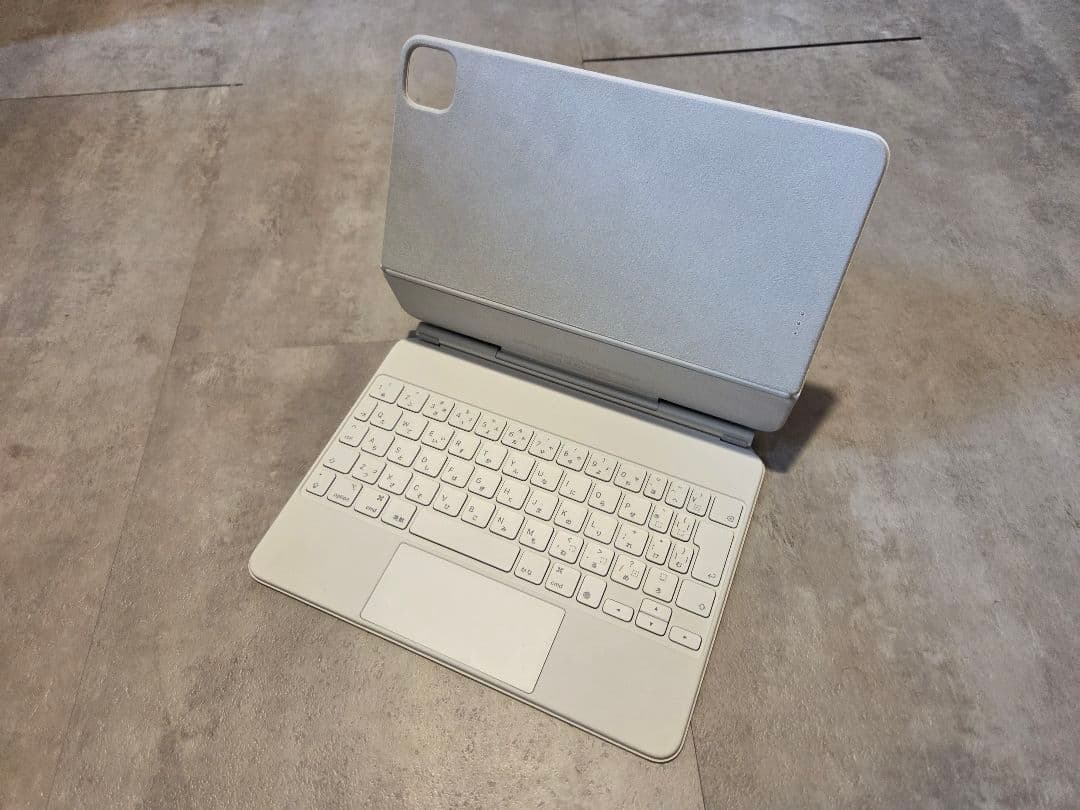 【美品】Apple iPad Magic Keyboard 日本語配列