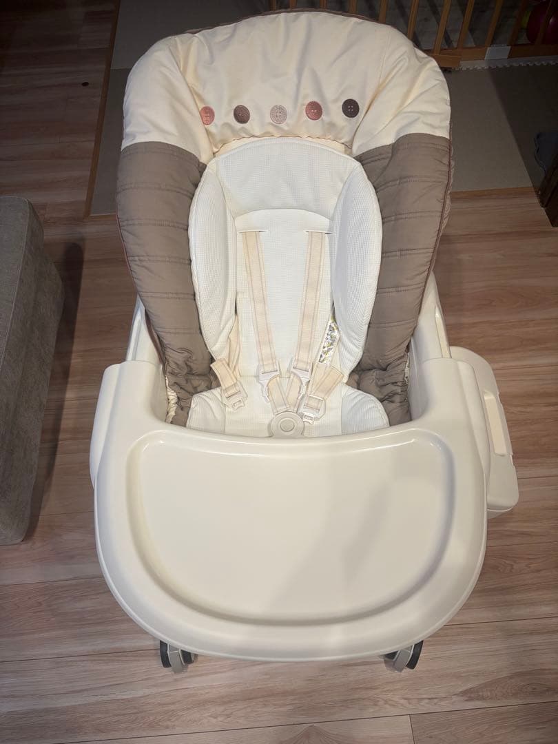 コンビ　電動ハイローチェア　ネムリラ　オートスウィング　エッグショック