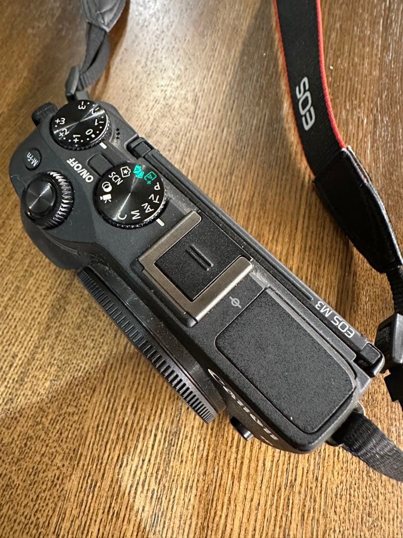 Canon EOS M3 ミラーレス一眼カメラ ズームレンズ2本セット