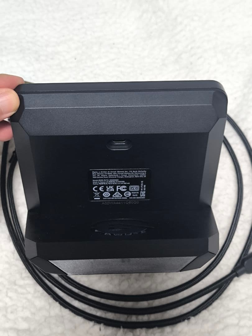 Elgato Stream Deck + (Plus) 箱説明書無し