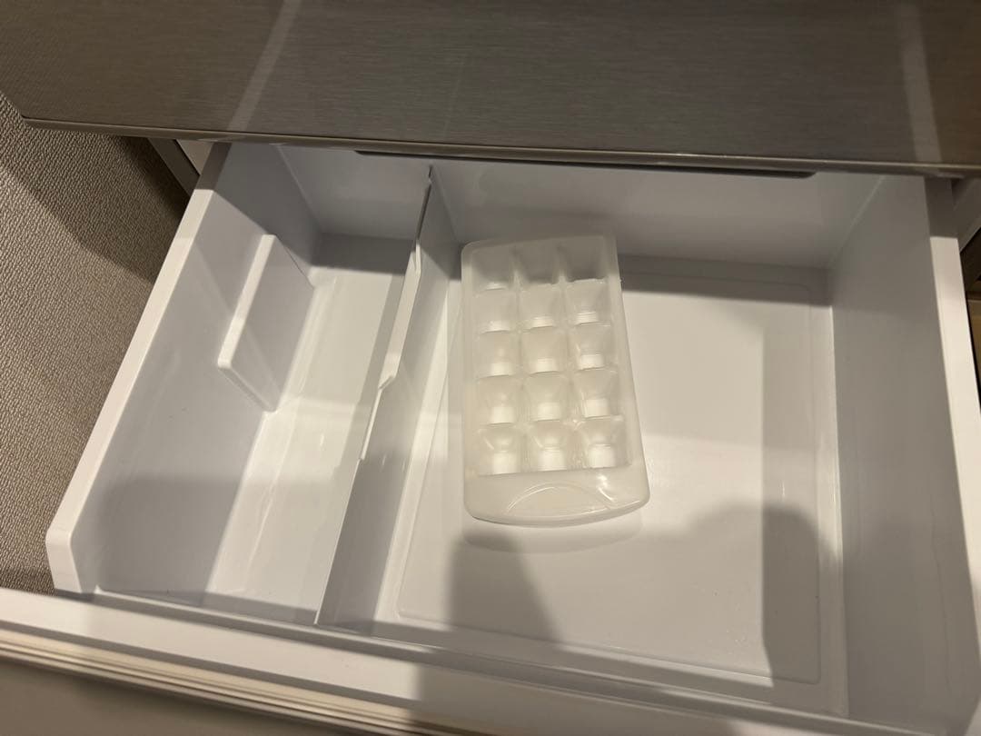 【なっと】アクア 201L 冷蔵庫　シルバー AQR-20M