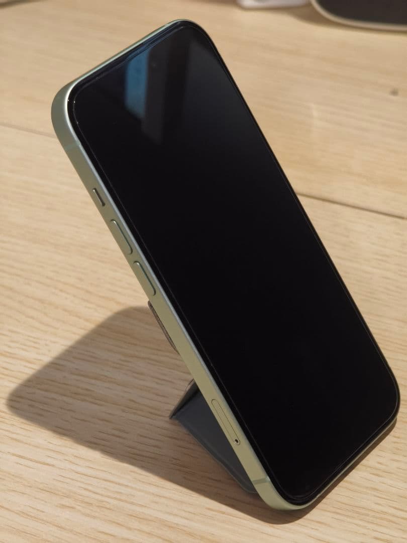 iPhone15 256GB グリーン　SIMフリー バッテリー85% 美品