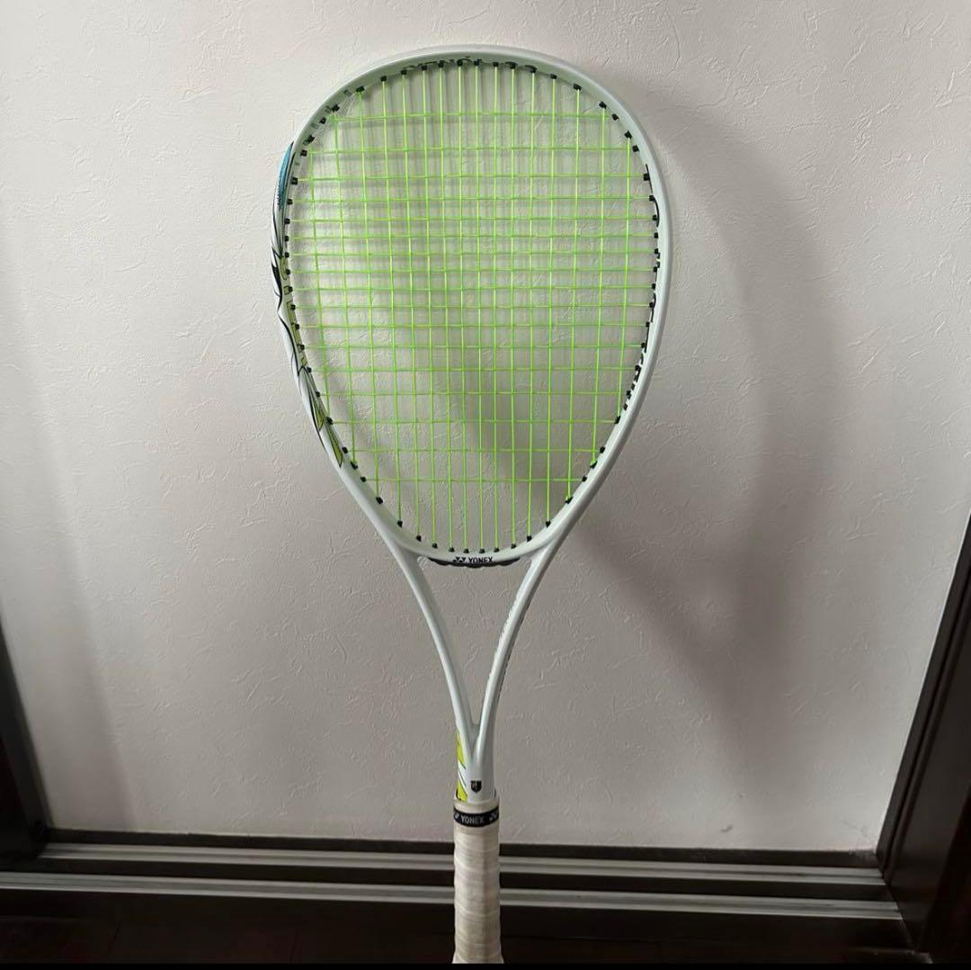 YONEX VOLTRAGE 7V STEER ボルトレイジ 7V ステア