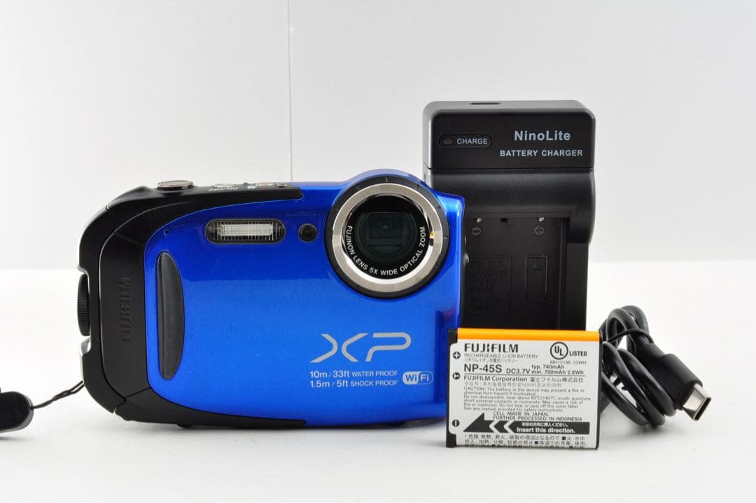 美品　FUJIFILM FinePix XP70 ブルー　デジカメ