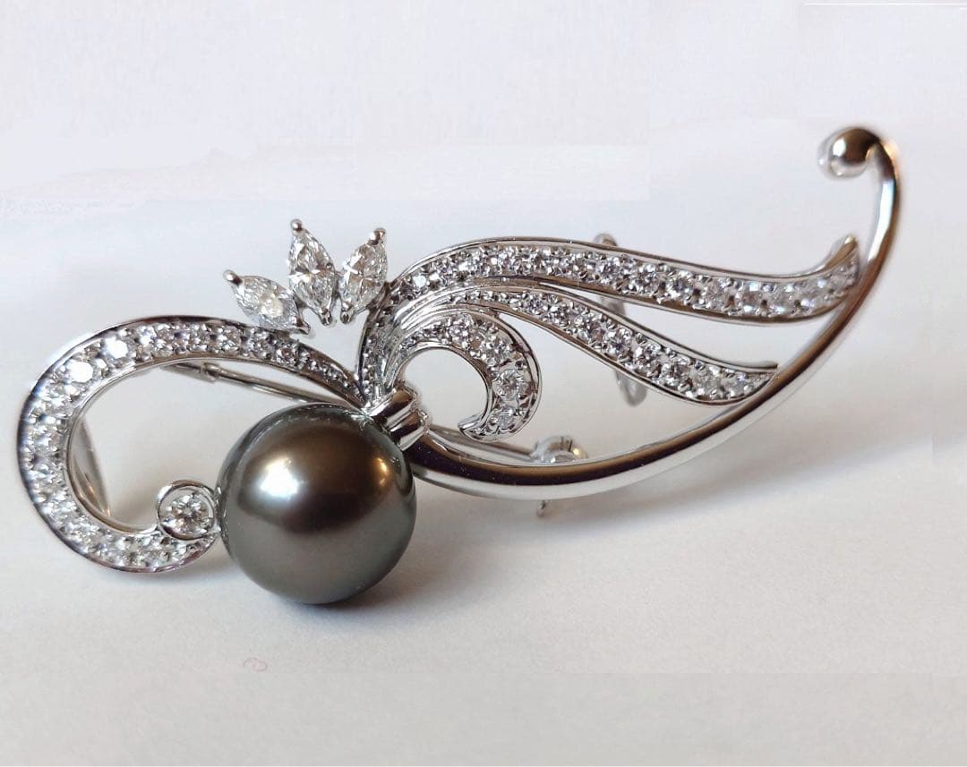 【MIKIMOTO】☆ダイヤ＋黒蝶真珠☆ ブローチ&帯留め