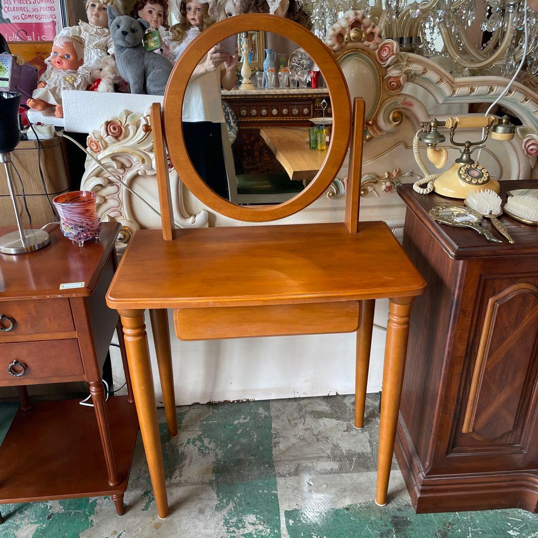 お値下げ‼︎ 素敵なシンプルドレッサー