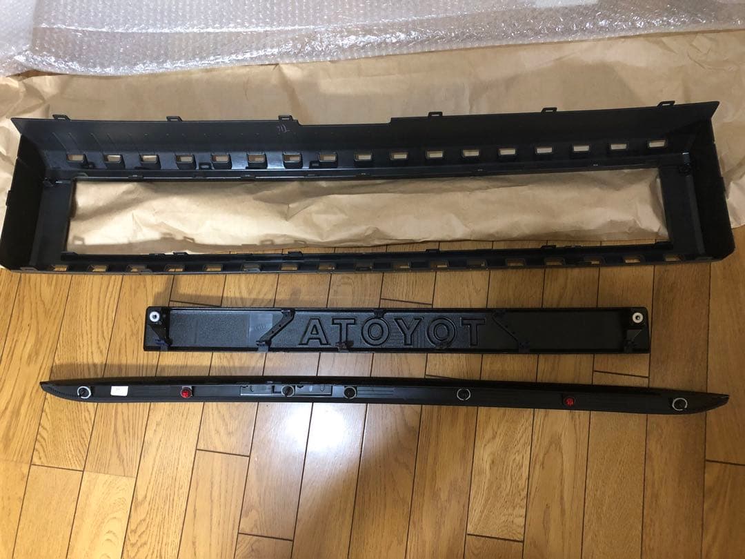 ランクル250 ファーストエディション　純正部品　3点セット　新品　未使用