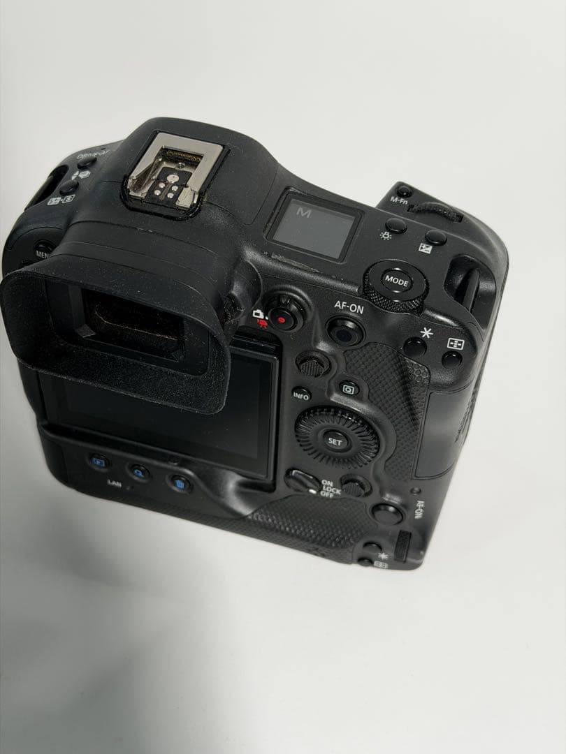 Canon EOS R3 ミラーレスカメラ　バッテリー3個付き