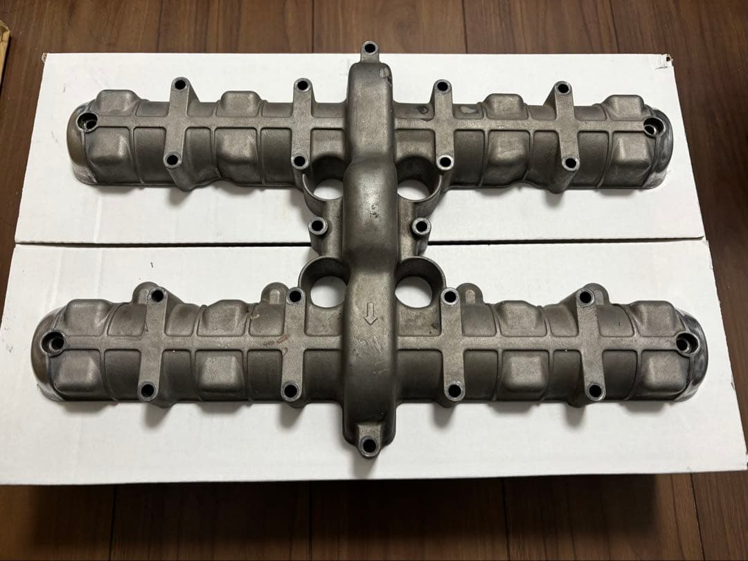 ゼファー750 ヘッドカバー　純正品　中古