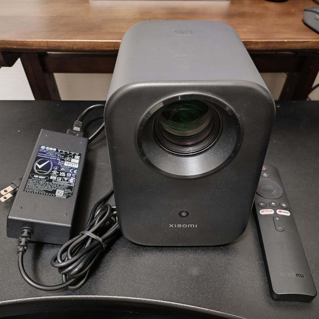 【中古良品】Xiaomi Smart Projector L1【三脚セット】