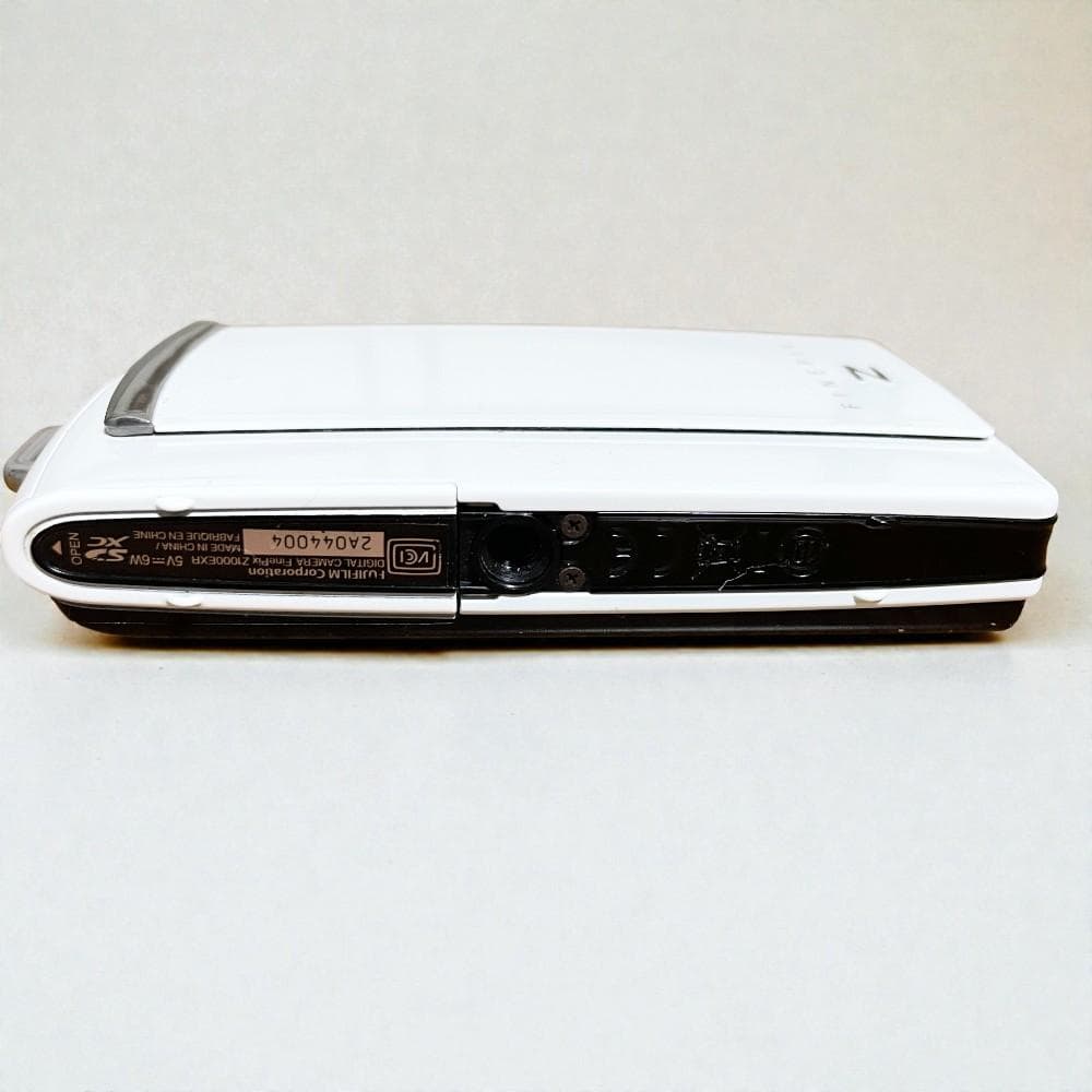 フジフィルム デジカメ FINEPIX Z1000EXR FUJIFILM 白