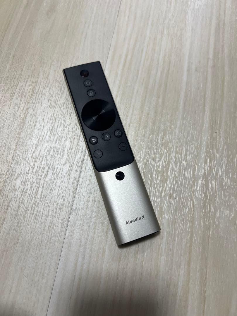 Aladdin Marca Max 4K超短焦点プロジェクター