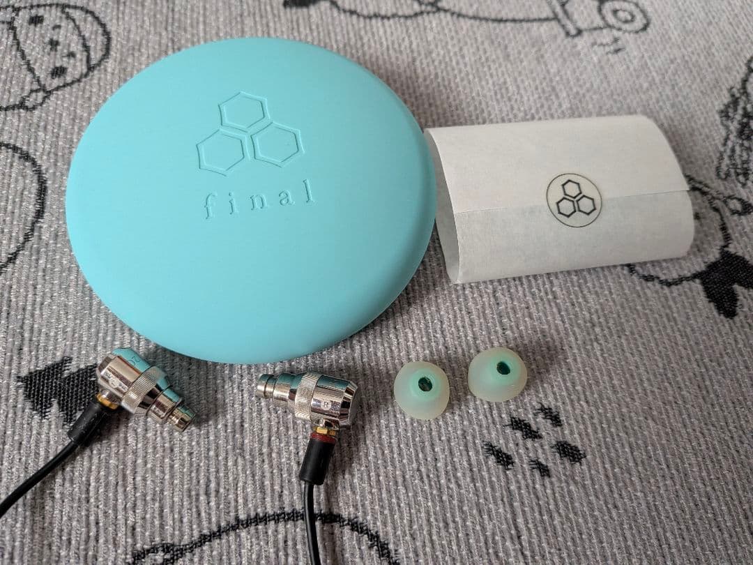 希少　final ANT20 飯田里穂コラボモデル