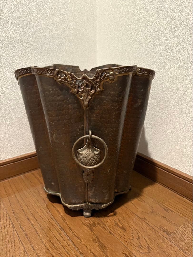 アンティーク! 古家具・銅製.小物入れ.ゴミ箱! レトロ!