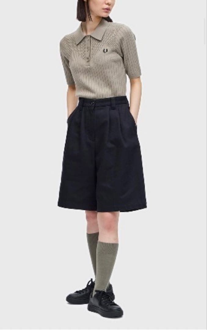 FRED PERRY フレッドペリー ハーフパンツ ブラック Mサイズ ロゴ