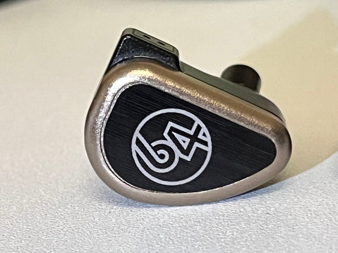 本体のみ　64 Audio tia trio イヤホン