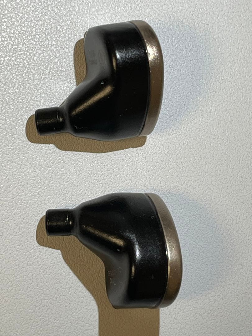 本体のみ　64 Audio tia trio イヤホン