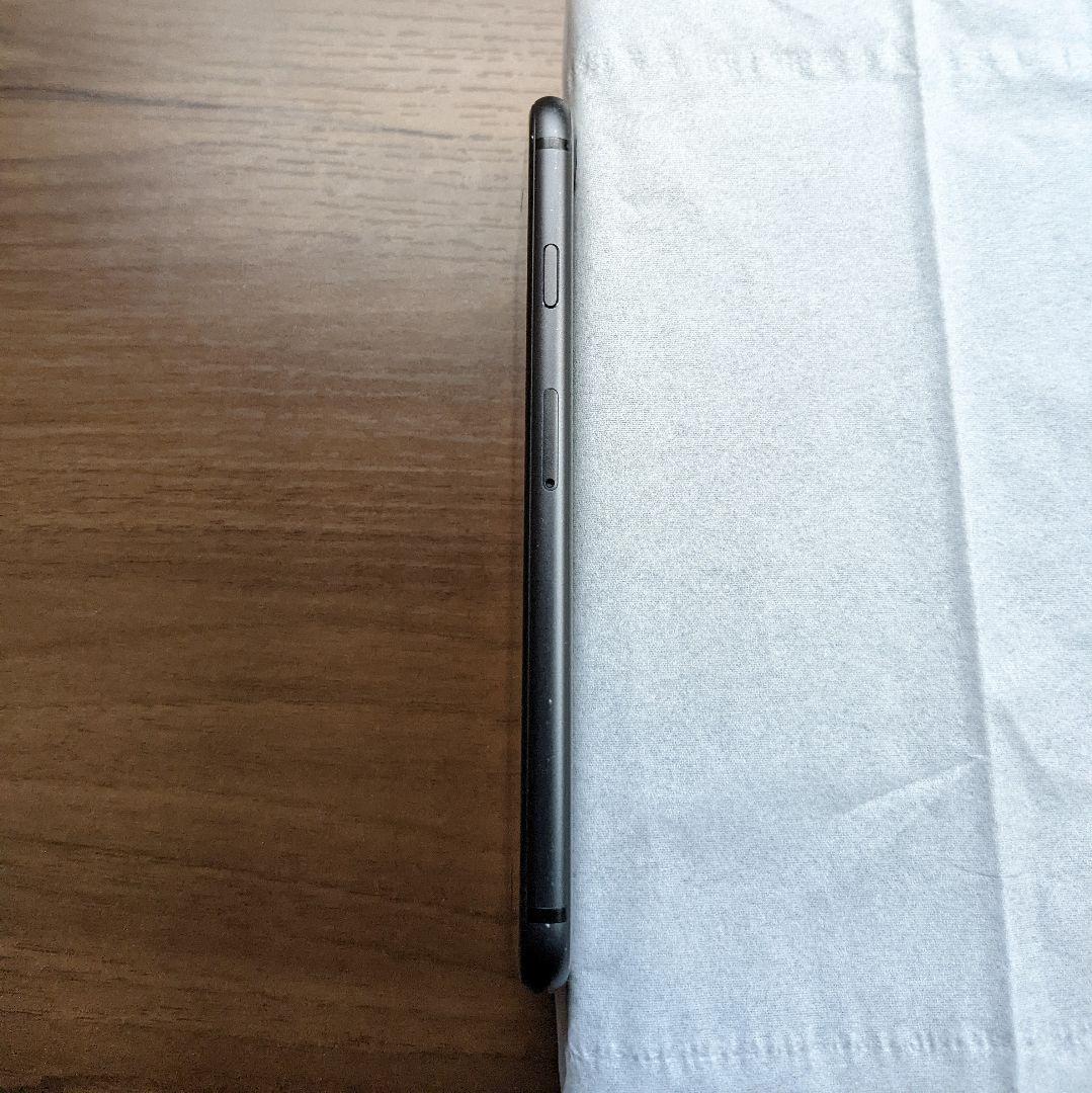 iPhone 8 スペースグレー 64GB SIMフリー