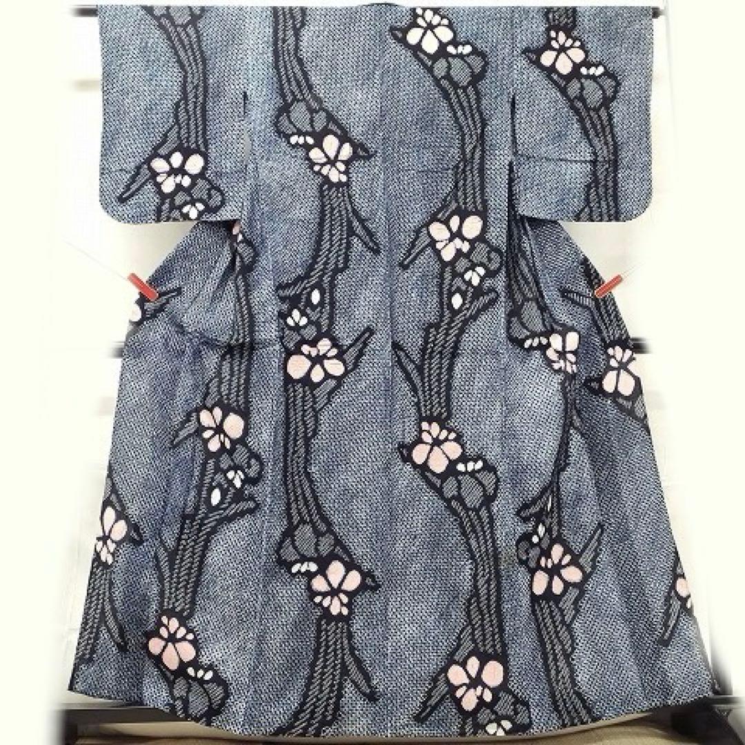 有松絞り　浴衣　紺地　三浦絞り　有松鳴海絞り　菖蒲　花文様