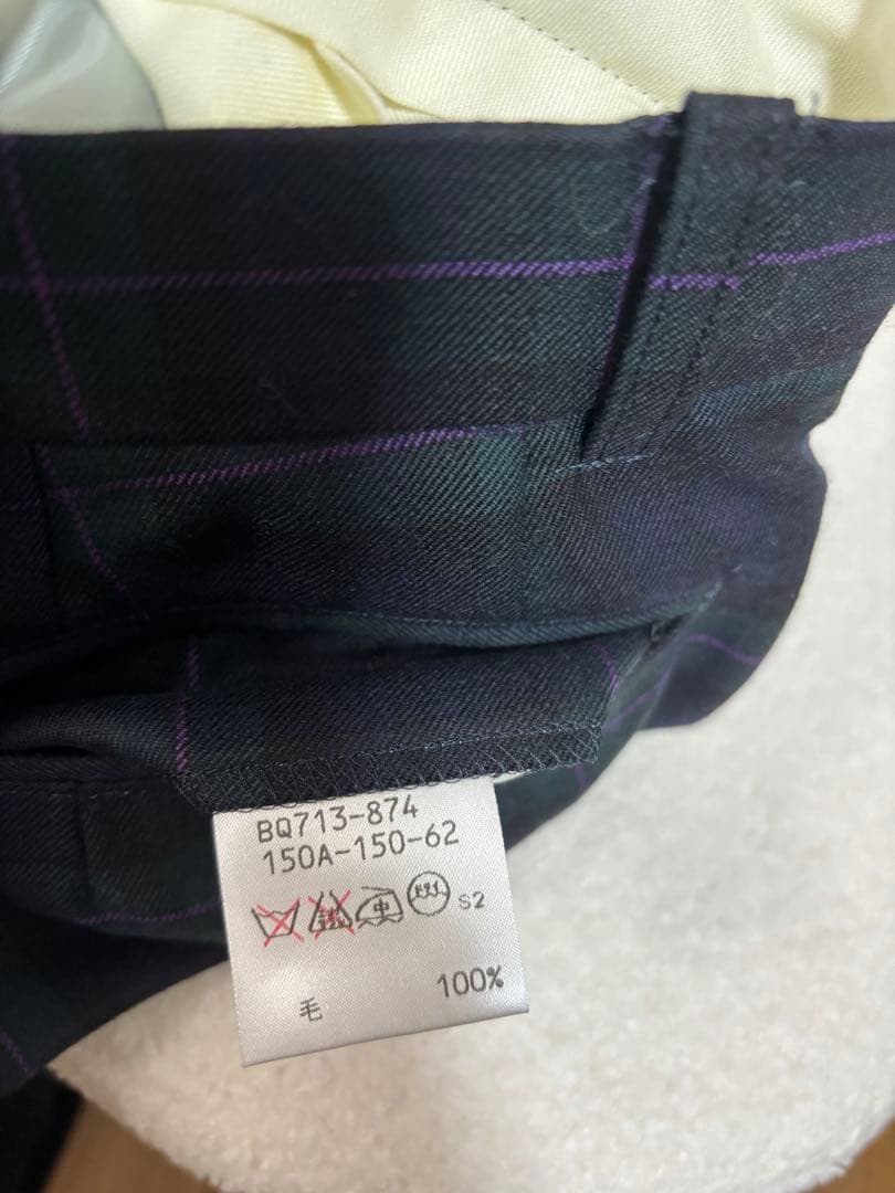 希少　バーバリー　スーツ　卒業式　150 ネクタイ