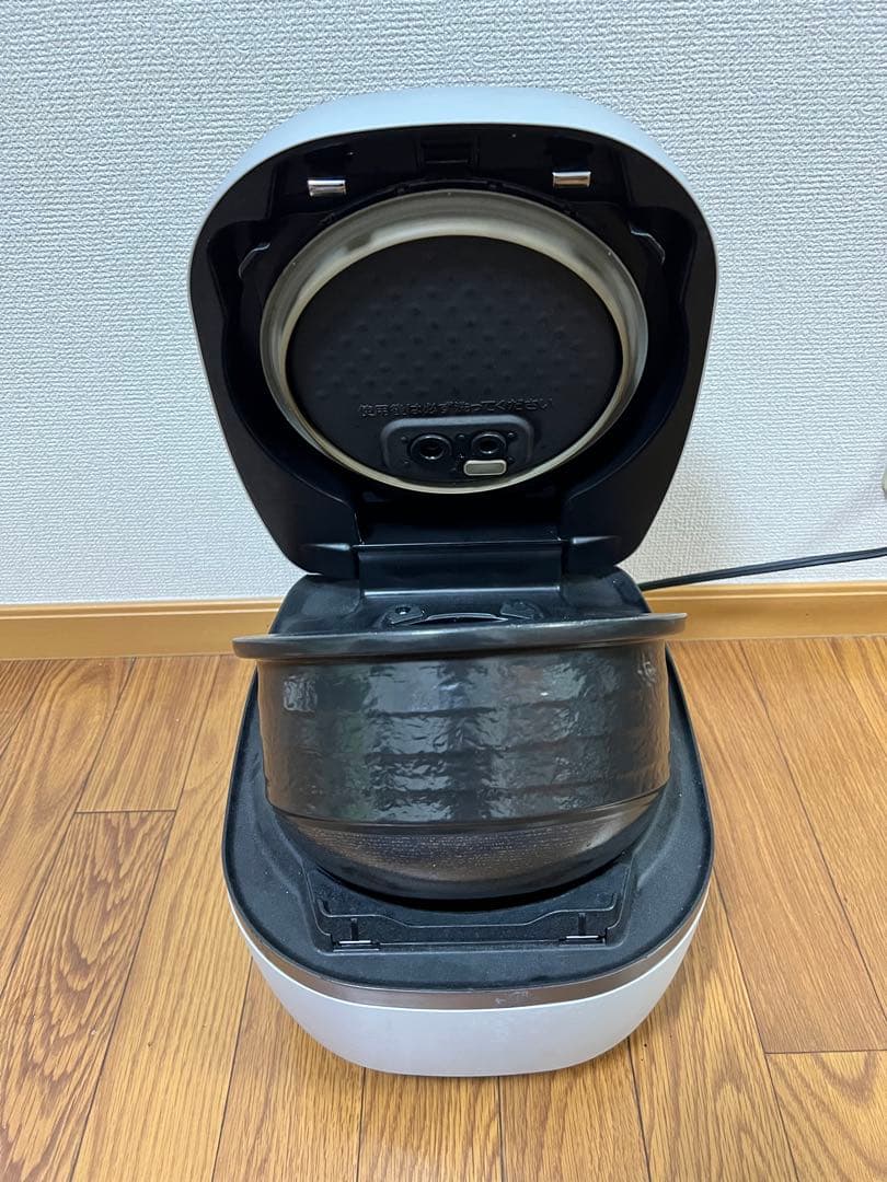 M*n様 動作品　タイガー JPG-X100 土鍋圧力IH炊飯ジャー 炊飯器 5