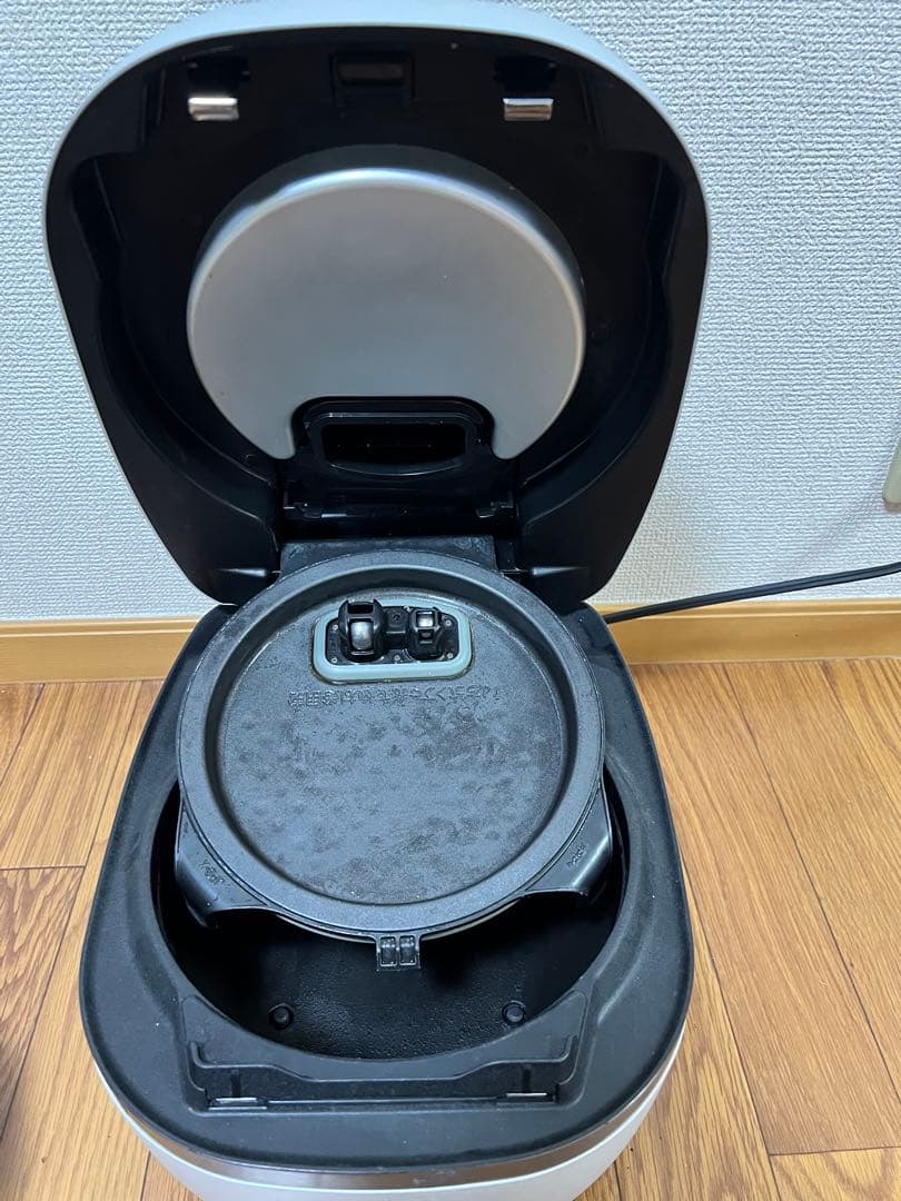 M*n様 動作品　タイガー JPG-X100 土鍋圧力IH炊飯ジャー 炊飯器 5