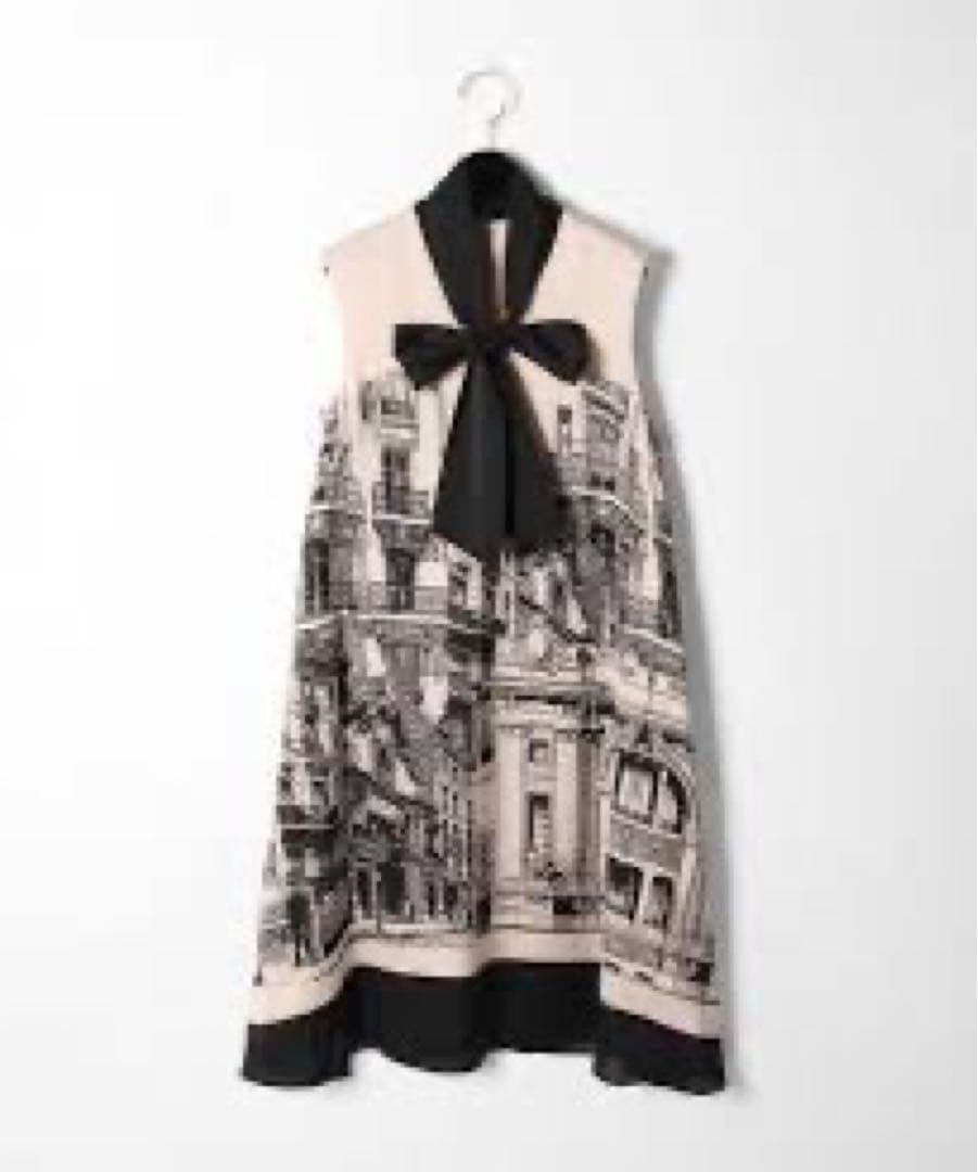 新品　グレースクラス　プリントボウタイワンピース