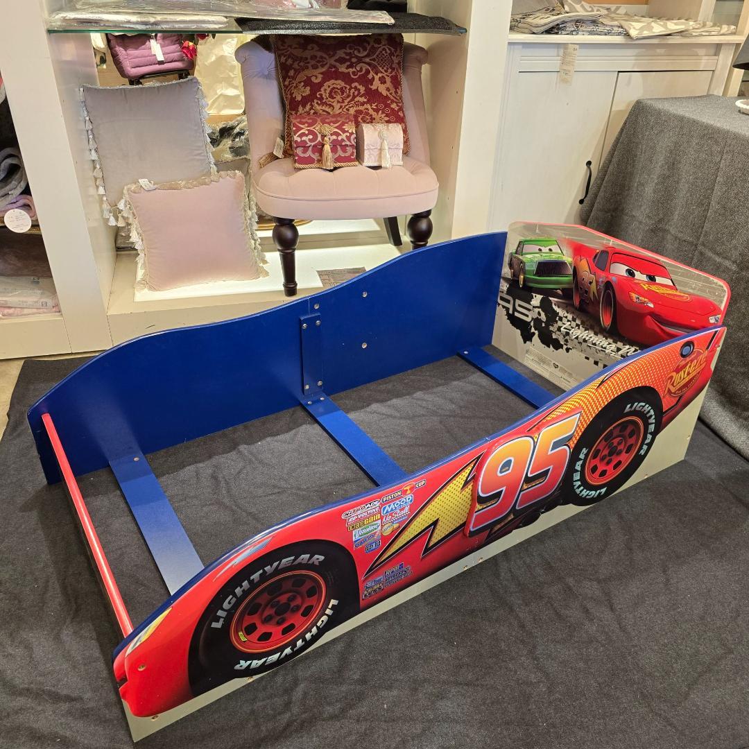 i+【引取大歓迎】 Delta ディズニー ピクサー カーズ ベットフレーム