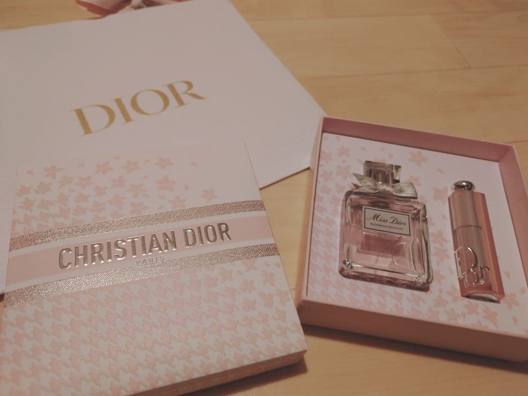 【新品未使用】 Dior ディオール バレンタイン限定 ミスディオール コフレ