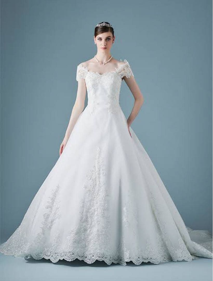 桂由美Aラインウェディングドレス