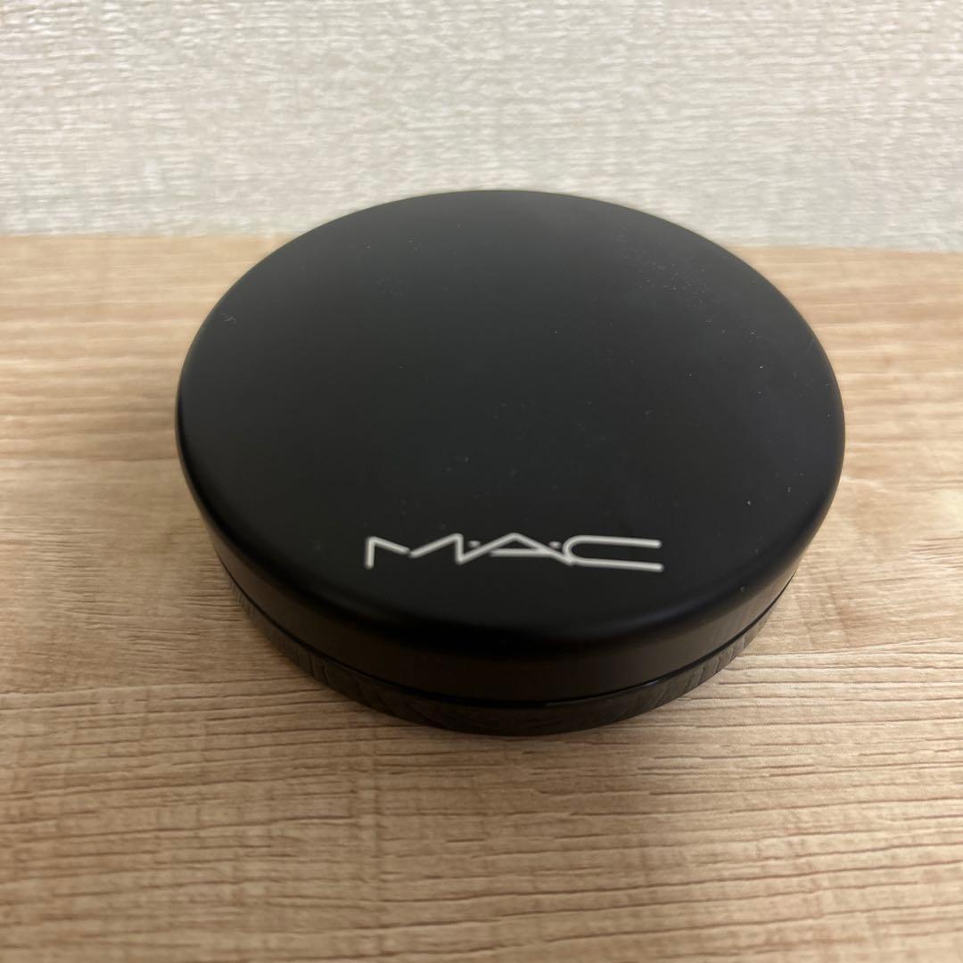 MAC ミネラライズ スキンフィニッシュ ナチュラル　ライト