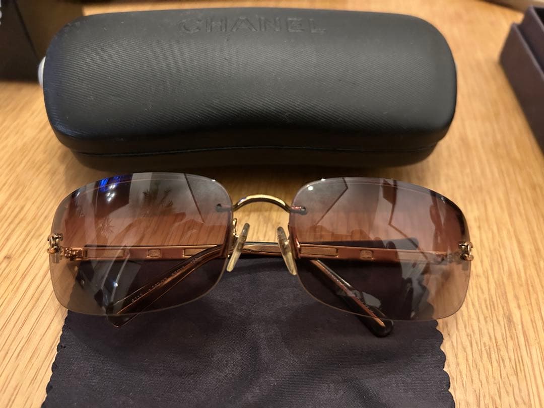 CHANEL ゴールドフレーム サングラス　レア品　正規品