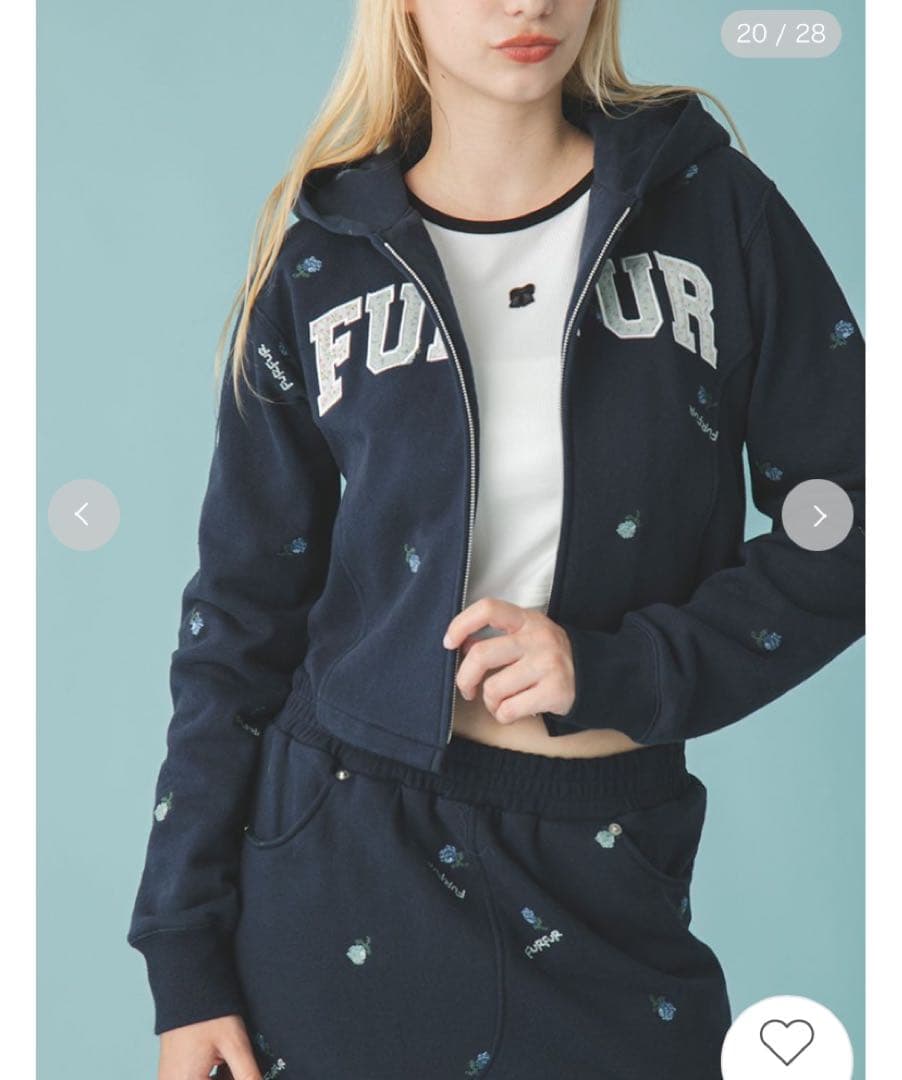 25AW【新品未使用】FUR FUR フラワー刺繍ジップアップフーディー