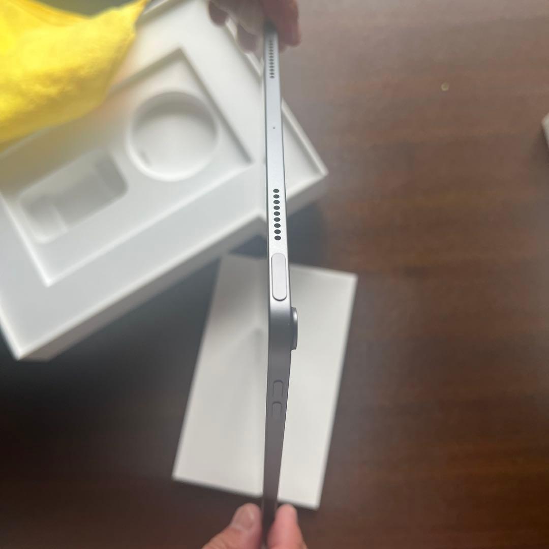 Apple iPad Air 第5世代　64GB