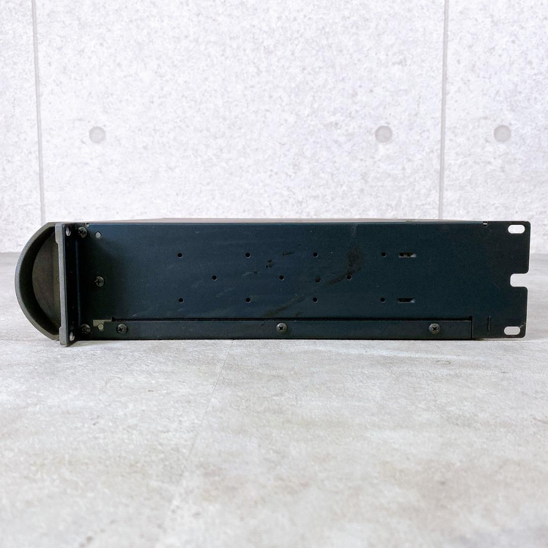 QSC PLX1202 パワーアンプ 業務用 2ch ラックマウント