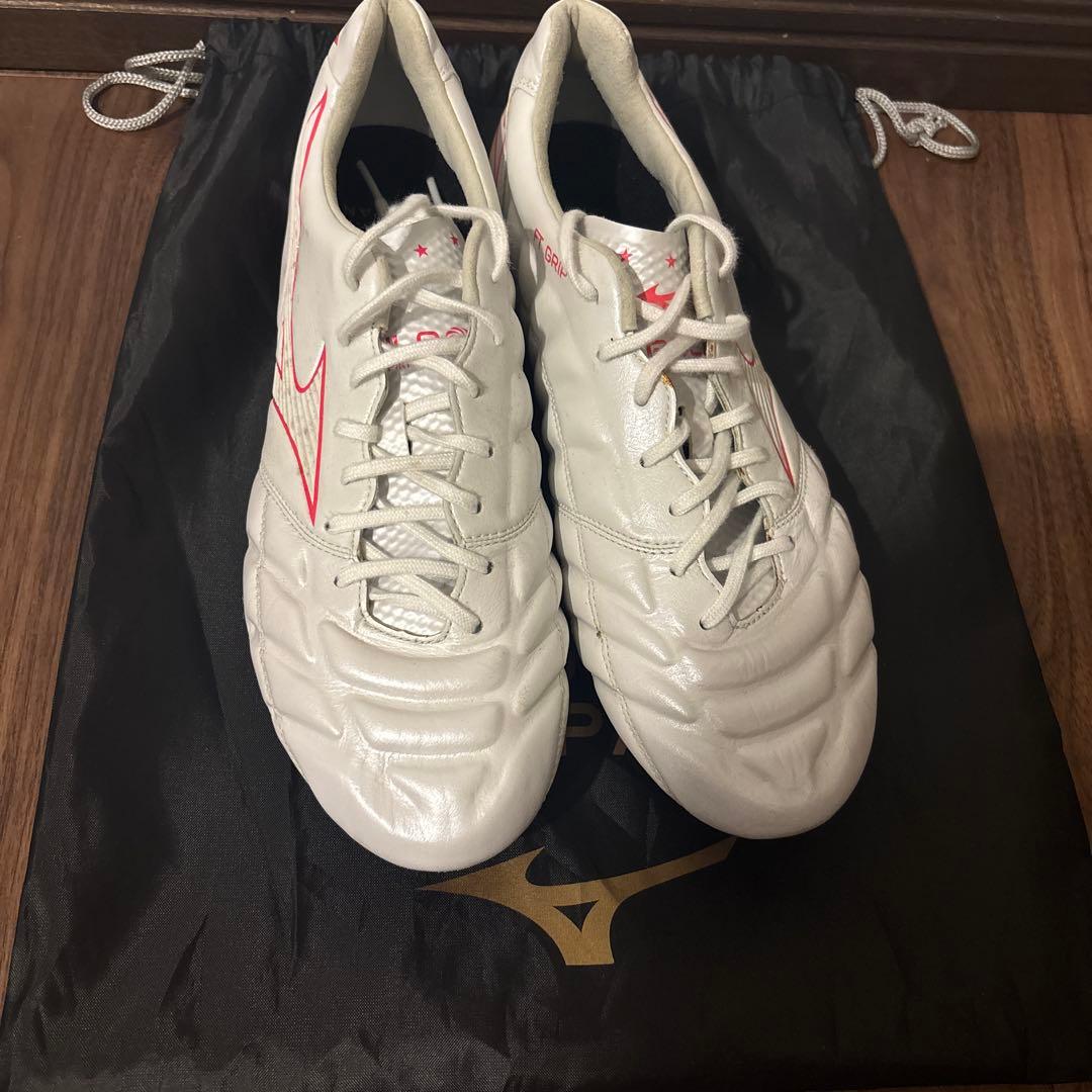 Mizuno レビュラJAPAN サッカーシューズ ホワイト/レッド 27.0